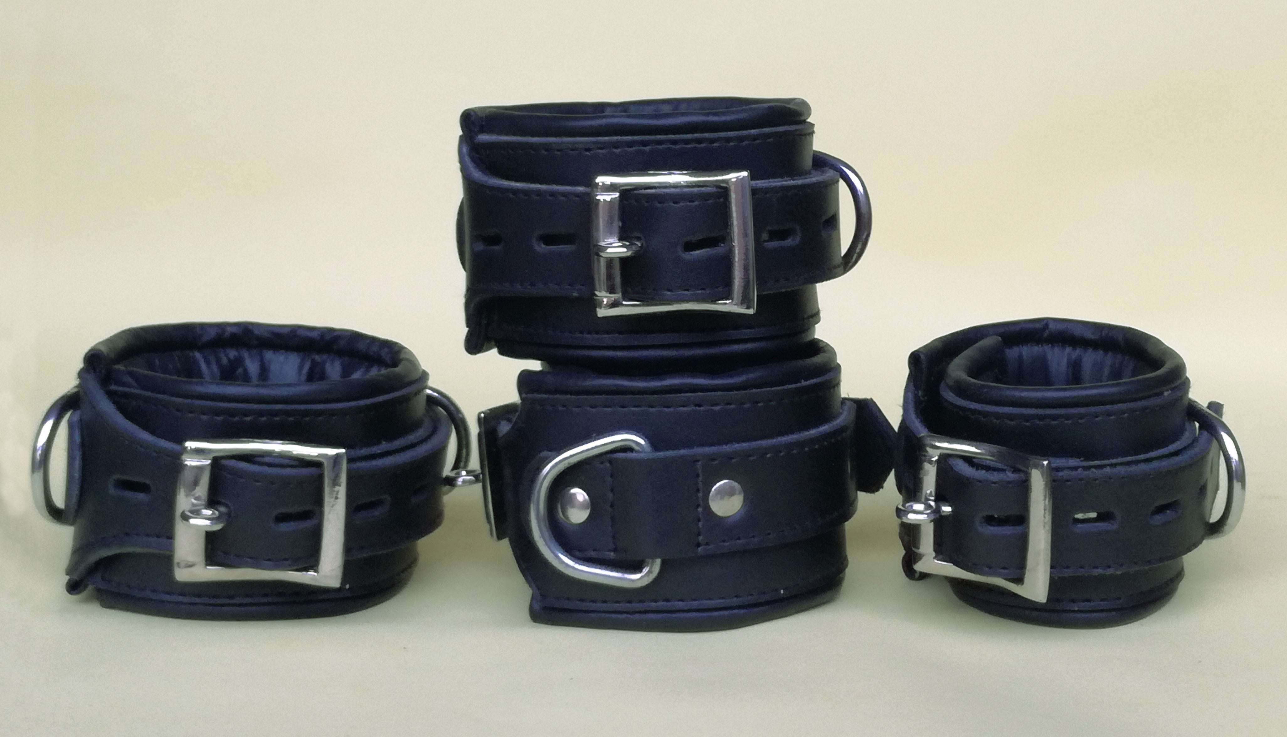 Real Leather 4 Pieces Heavy Duty Padded – Bondage Restraint Set With Free Padlocks